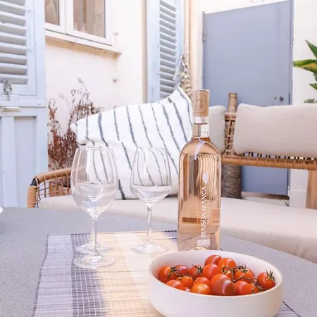 Pearl Full By Halldis Cannes